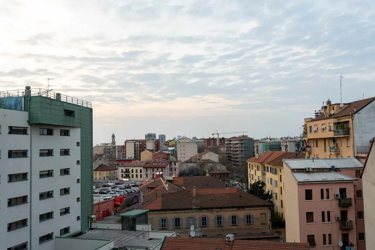Terrazza Milano Via Oglio 3 - Corso Lodi Apartment 0*, Milan Italy